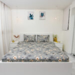 VAA Bedsheet for Double Bed Combo Polycotton with 4 Pillow Covers - Image 2